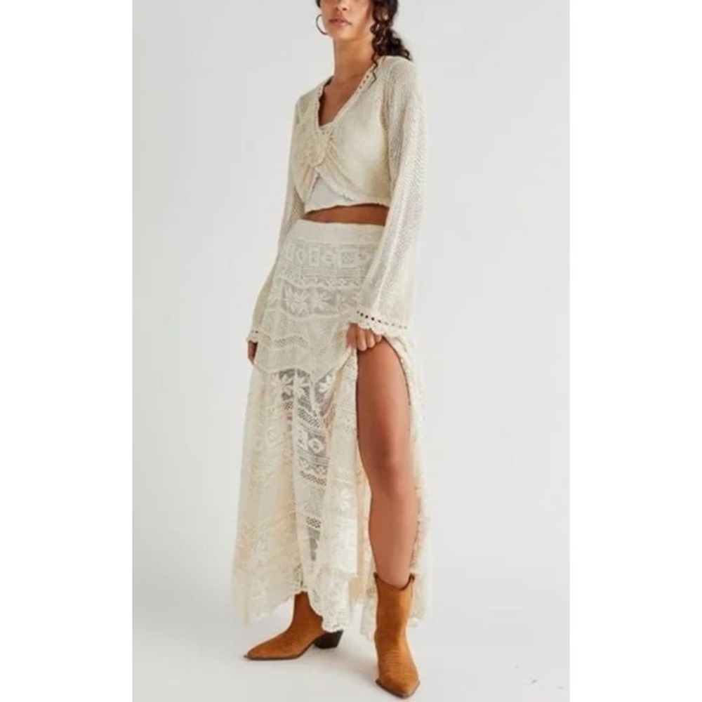 NWT Free People Rebel Rebel Maxi Skirt in the‎ color Tofu. Size XL